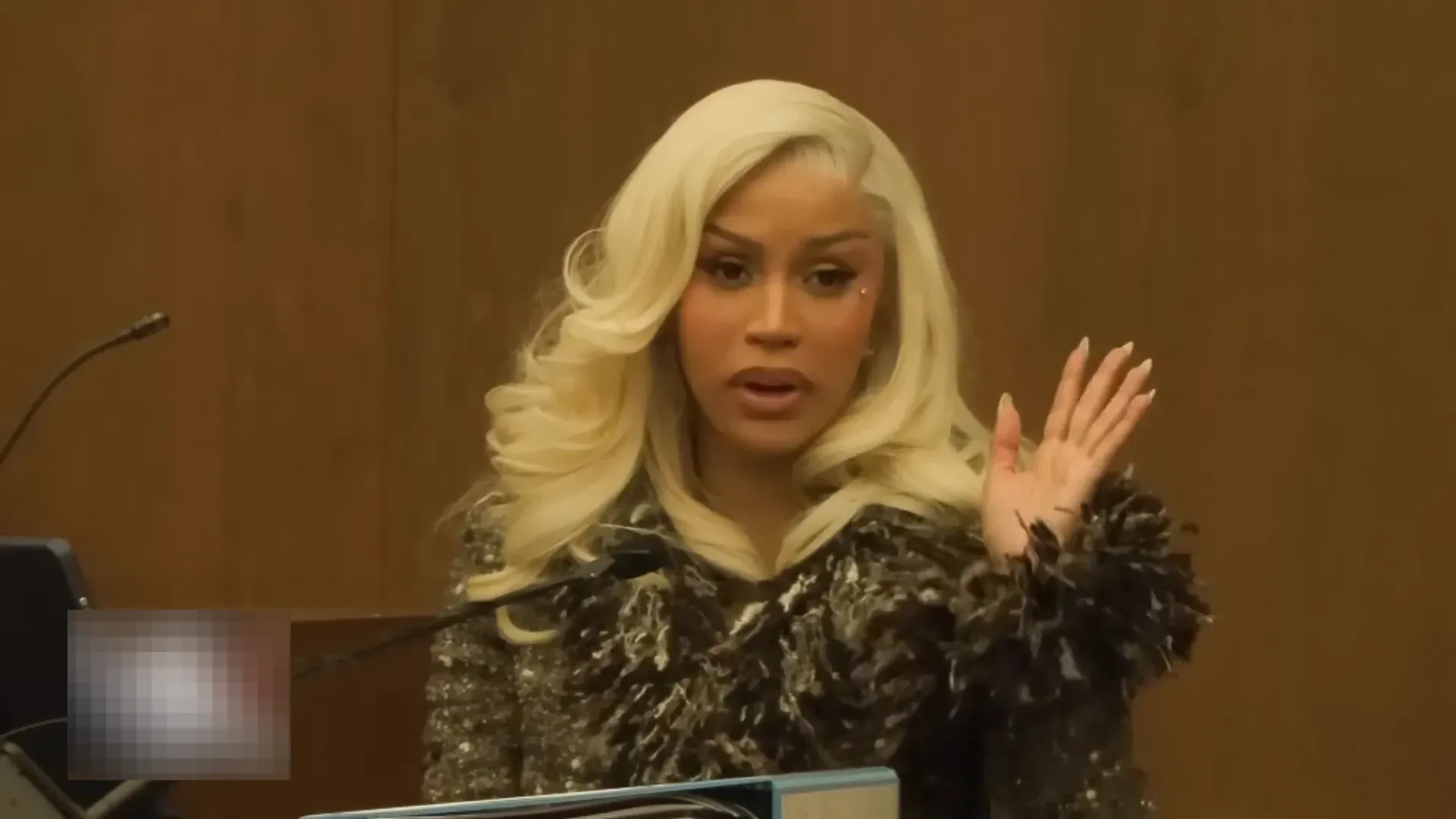 Cardi B says she felt in danger for about fifty seconds